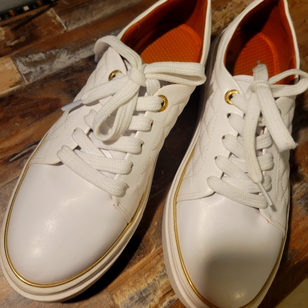 White platform shoes